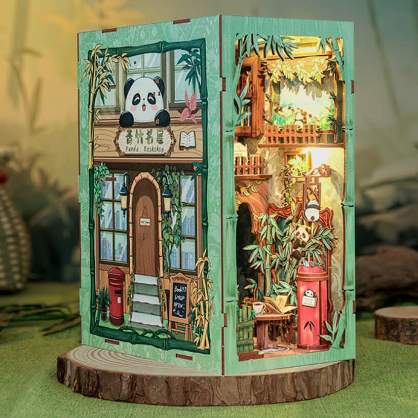 Panda Bookshop - DIY Book Nook Kit